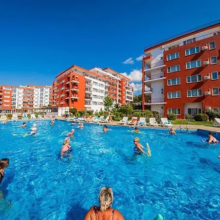1 Bedroom Апартаменты *